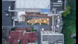 Ziedēšanas zīmējumi: Pilsētas skaistuma tveršana arhitektūras brīnumos